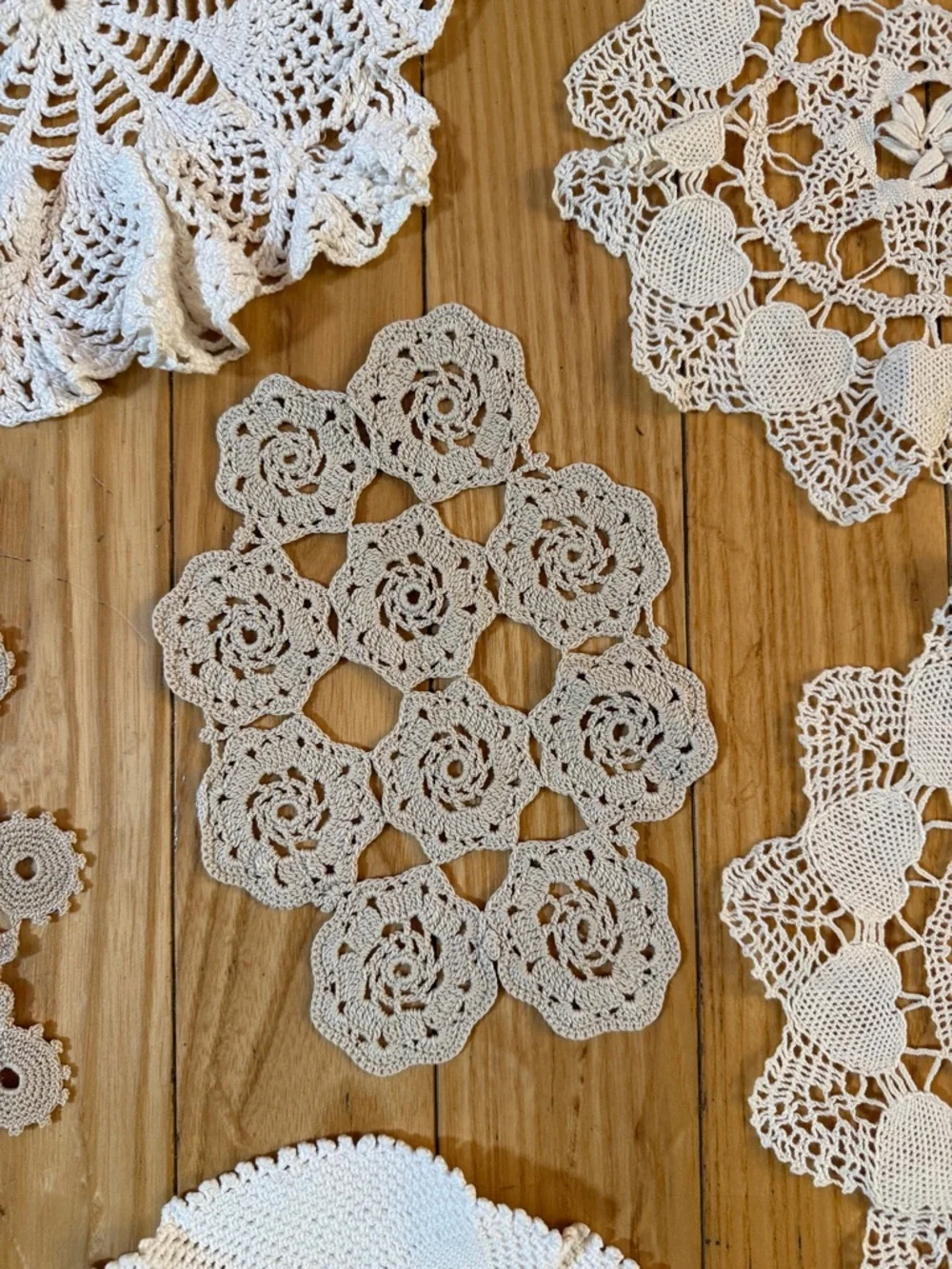 VTG Crochet/Doilies, Mixed Round Smalls Lot